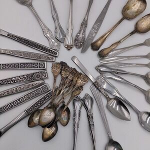Vtg Flatware Mixed Lot 32 Ornate Fancy Patterns Silverware Jewelry Art Floral